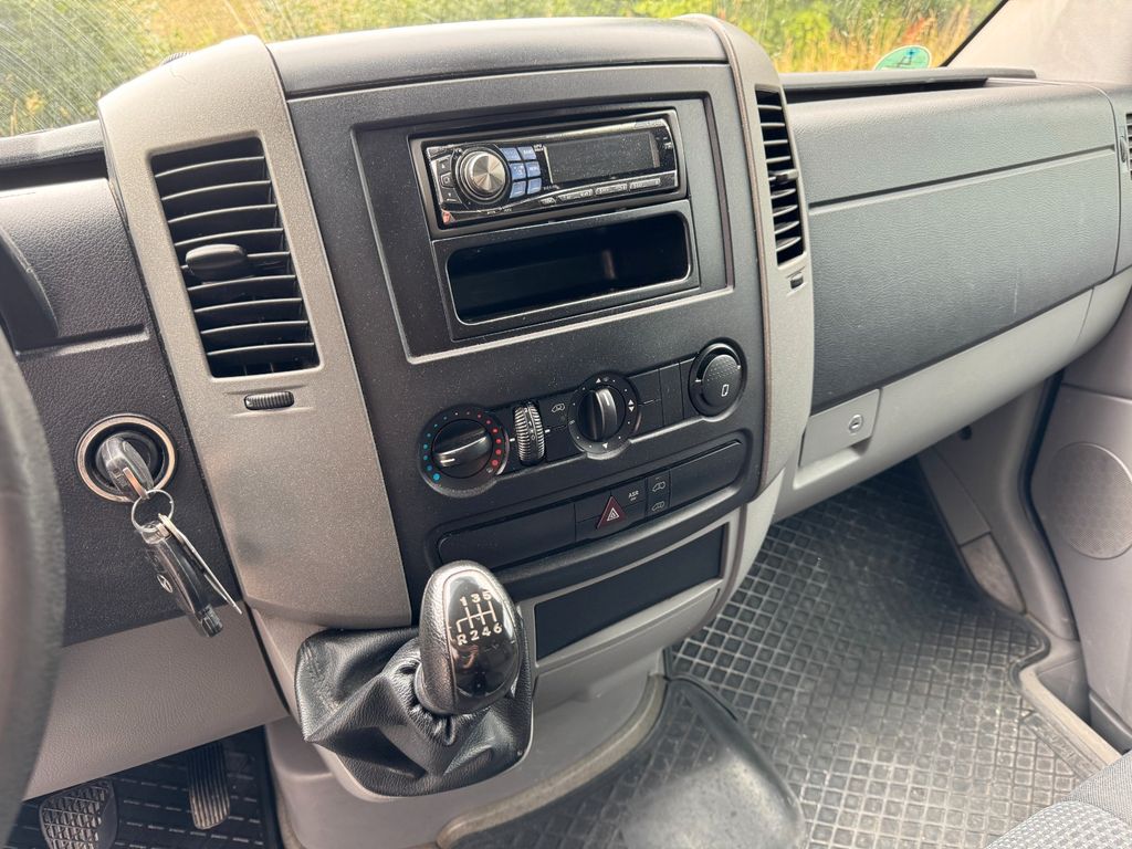 Mercedes-Benz Sprinter II Kasten 210 CDI, AHK, Bott Einrichtun