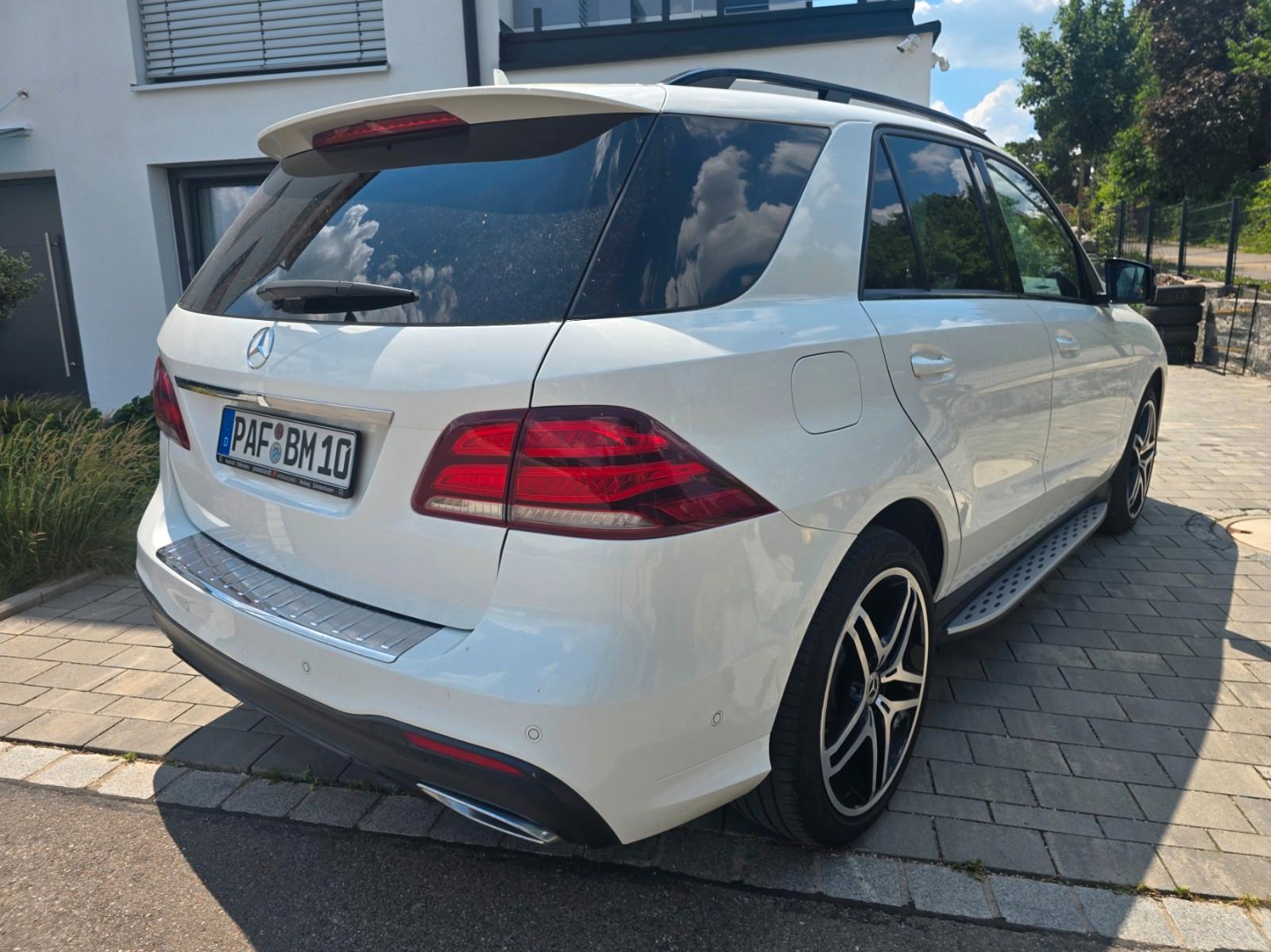 Mercedes-Benz GLE 350 d 4MATIC -Motor NEU bei 98tkm