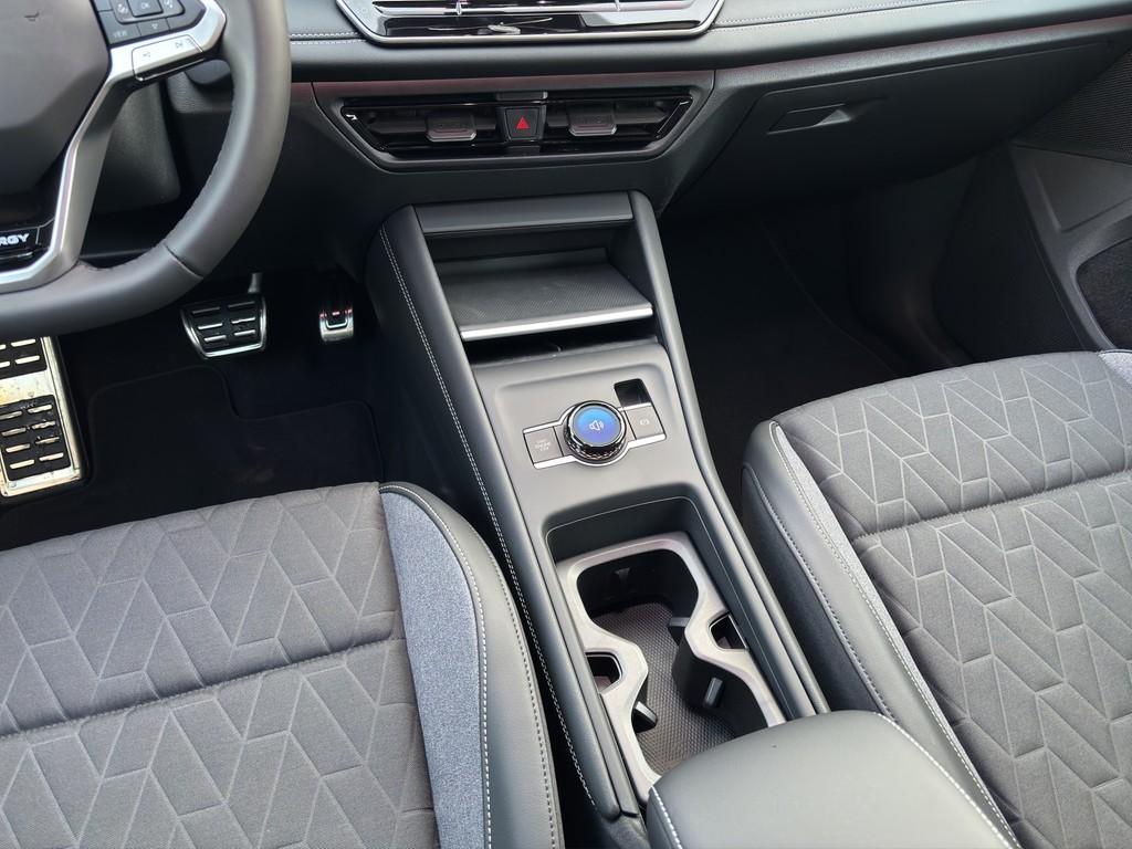 Volkswagen Tiguan Life 2.0 l TDI SCR DSG Energy AHK, 20 ́ Ca, миниатюра 12