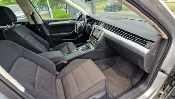 Volkswagen Passat Variant - 9