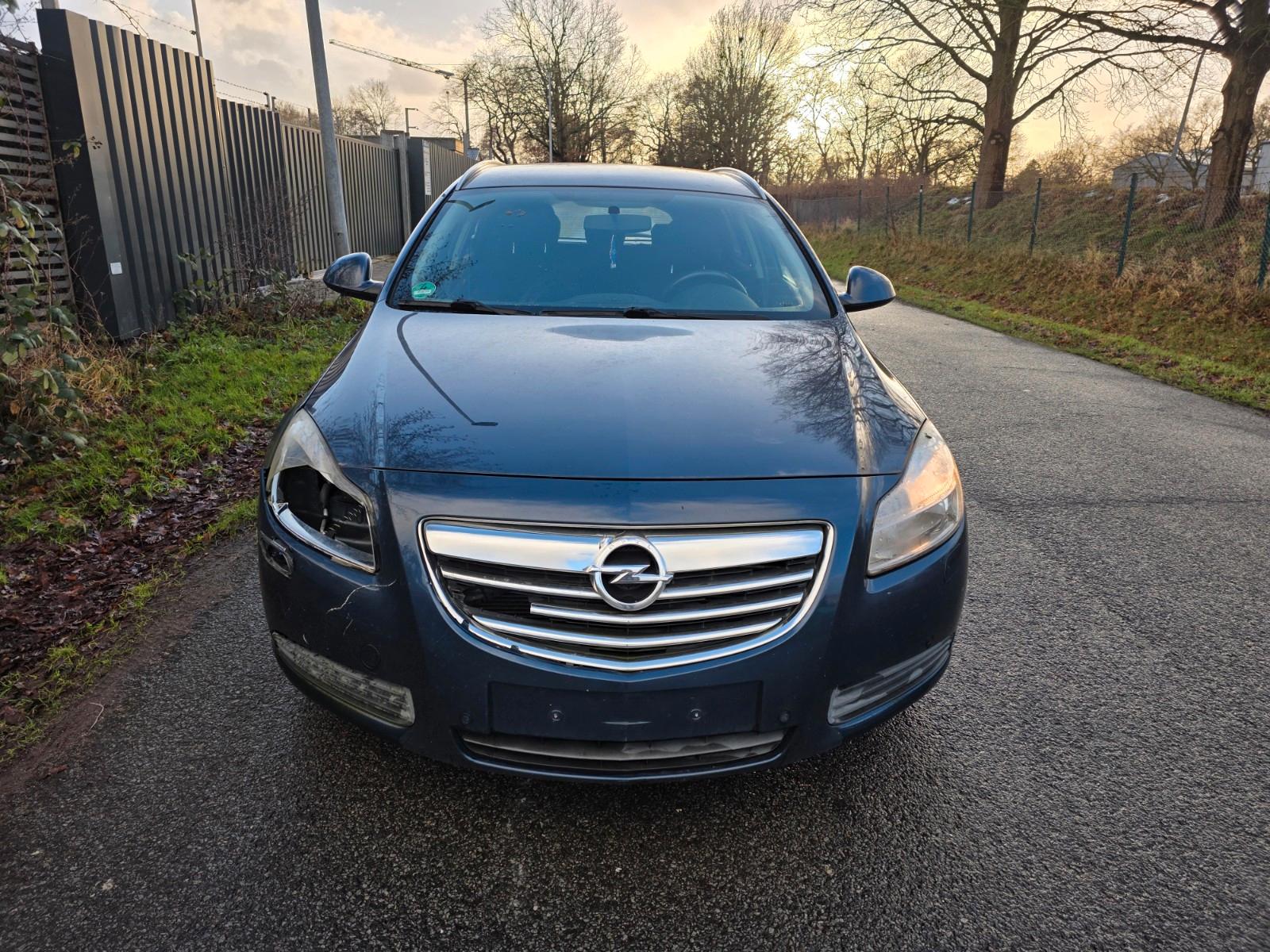 Opel Insignia Sports Tourer 1.6 Design Edition