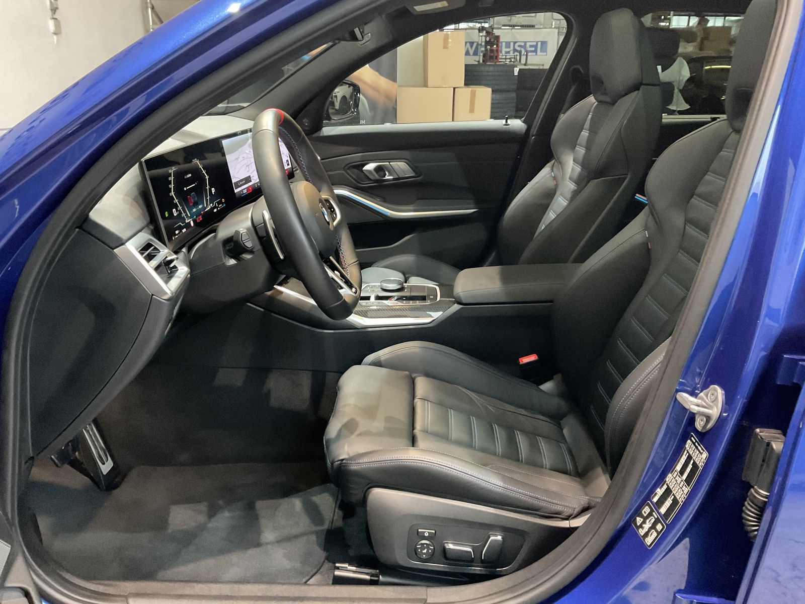 Fahrzeugeinzelansicht 11 Fahrzeugabbildung BMW M340d xDrive |M-Sportpaket pro |Panorama-Glasdac