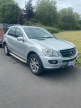 Mercedes-Benz Mercedes Ml 320, oder tauschen - Mercedes-Benz ML 320 in Düsseldorf