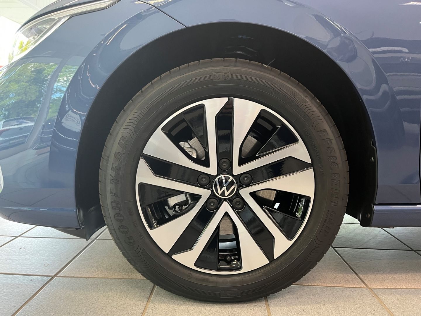 Fahrzeugabbildung Volkswagen Golf Energy Life 1.5 TSI AHK-el. klappb. Navi Di