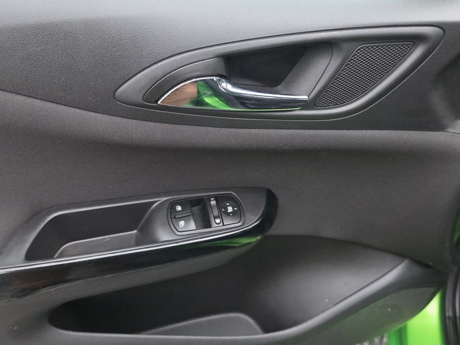 Fahrzeugabbildung Opel Corsa E Active