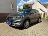 Hyundai Tucson blue Style NAVI*AHK*KAMERA* - Hyundai TUCSON Style mit Diesel-Antrieb
