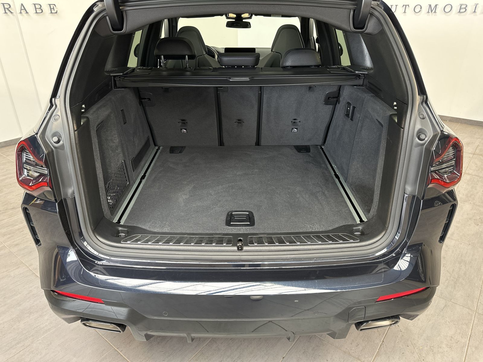 Fahrzeugabbildung BMW X3 xDrive20d M-Sport NAV+LASER+PANO+HUD+20ZO+KAM