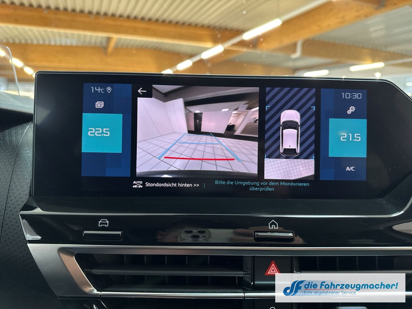 Fahrzeugabbildung Citroën C4 e- Shine HUD Navi 360 Kamera LED Apple CarPla