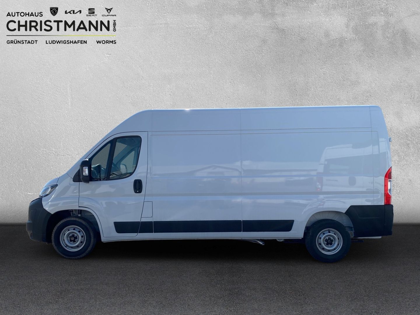 Fahrzeugabbildung Peugeot Boxer Kasten Hochraum 335 L3H2 BlueHDi 140 2.2 B