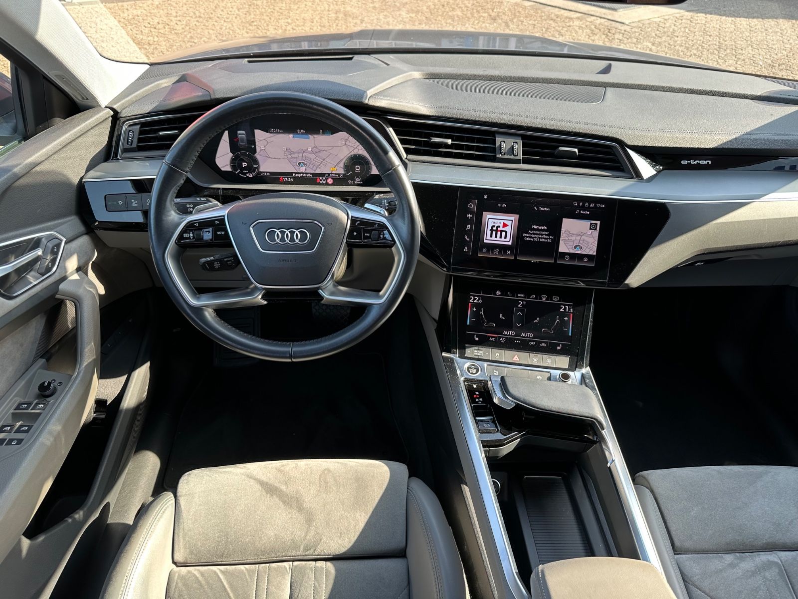 Fahrzeugabbildung Audi e-tron Sportback 50 quattro advanced AHK/ACC/HUD