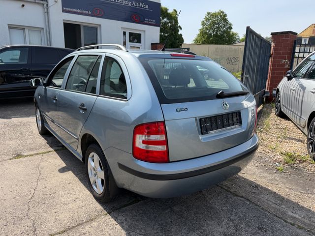 Fabia Combi 1.4, Scheckheft, 1. HAND, TÜV NEU Bild 4