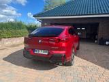BMW X2 sDrive18d Steptronic DCT - - rote BMW X2