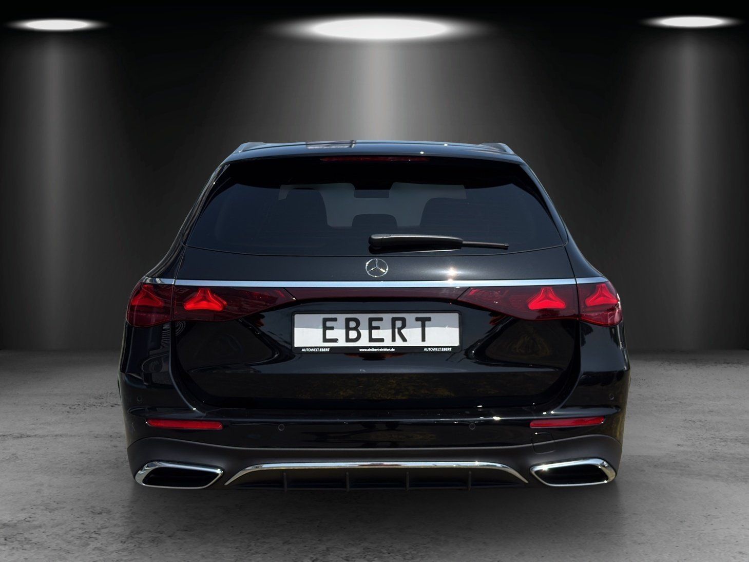 Fahrzeugabbildung Mercedes-Benz E220d T AMG Advanc+ AIRMATIC Burme AHK 20"DISTRO