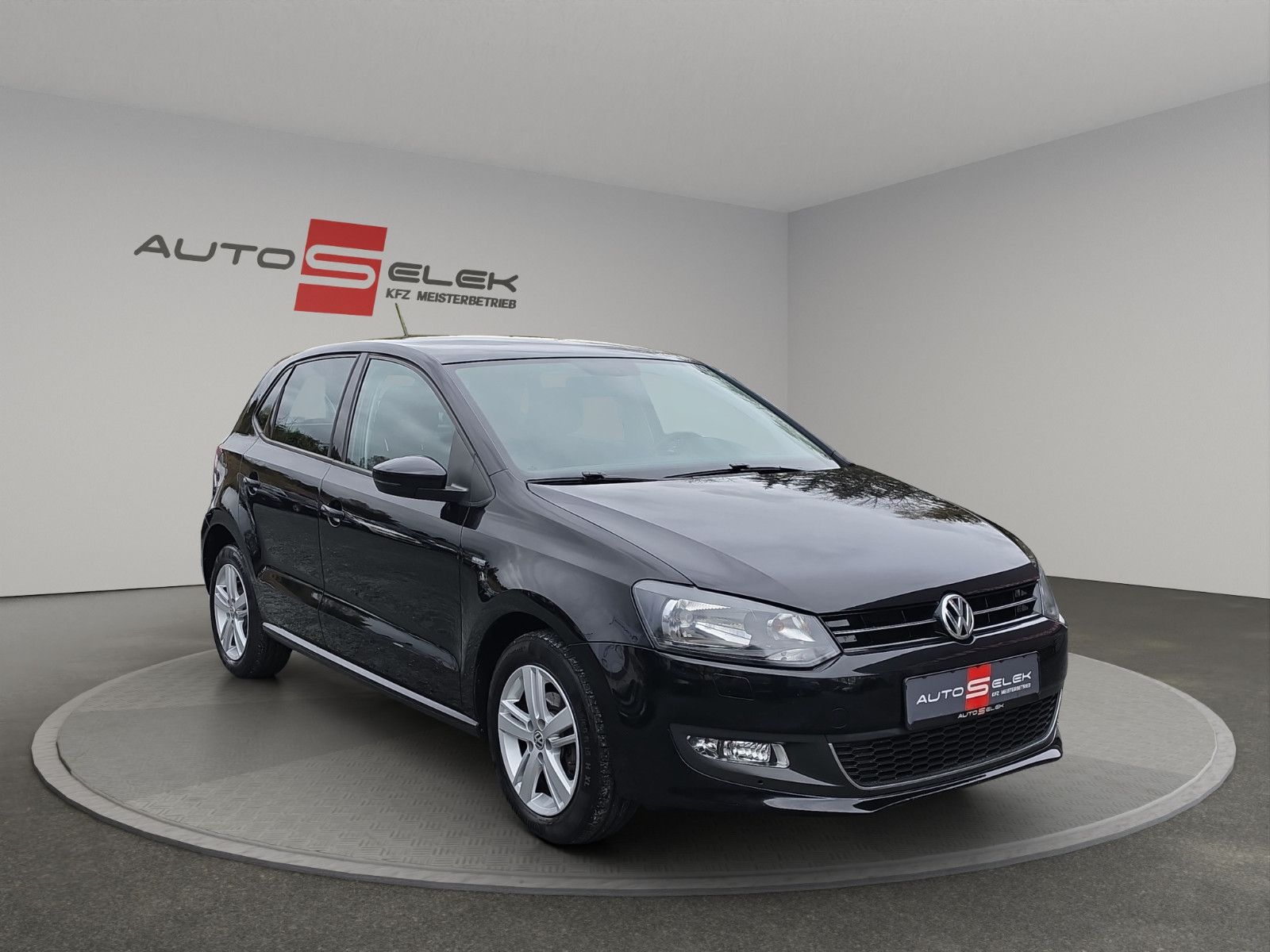 Fahrzeugabbildung Volkswagen Polo V Match 4-TÜRIG SHZ PDC LEDER