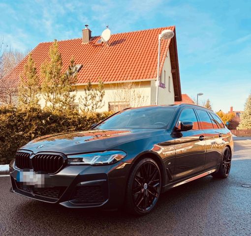 BMW BMW 520d M Sport|Pano|Standheizung |Laser|2Hand