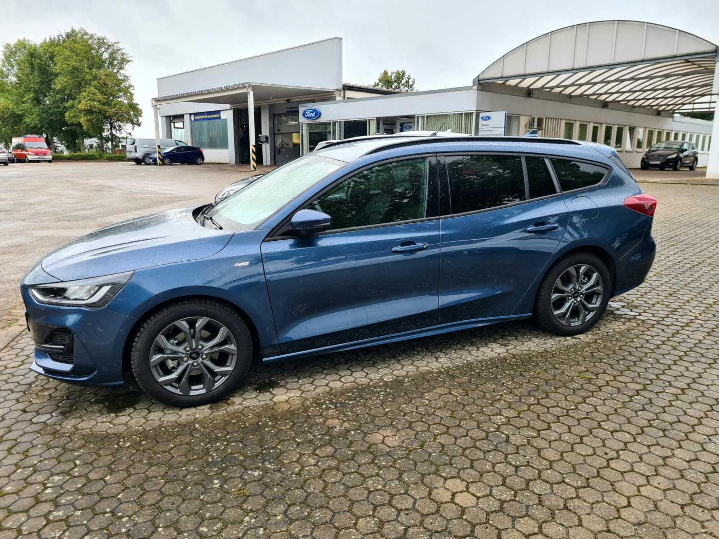 Ford Focus Turnier 1.0 EcoBoost Hybrid ST-LINE X