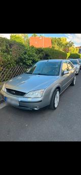 Ford Mondeo 2.0 Ghia - Ford Mondeo aus 2003: Ghia