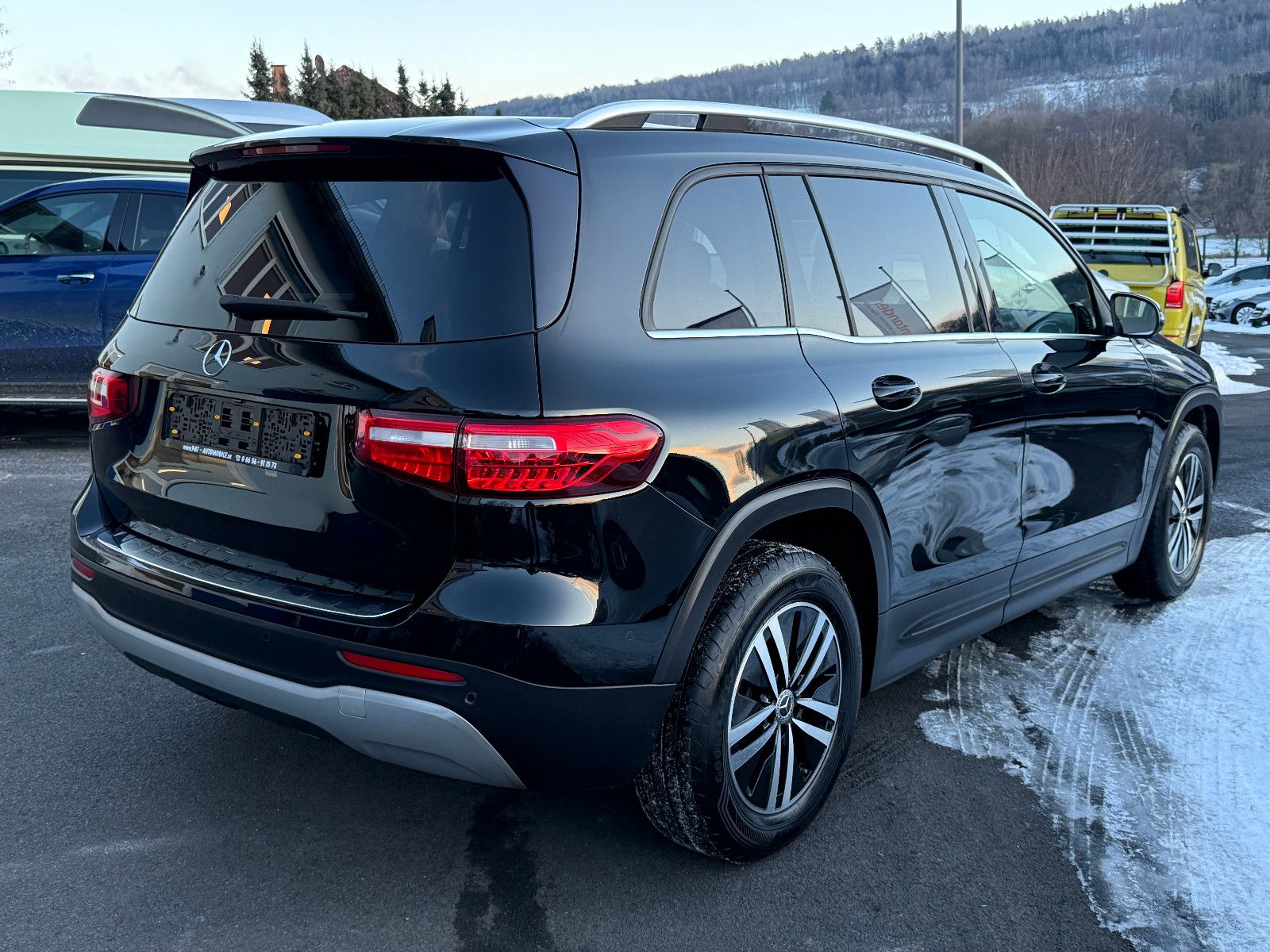 Fahrzeugabbildung Mercedes-Benz GLB 220d 4Matic Aut AHK DAB Navi Memory SHZ PDC