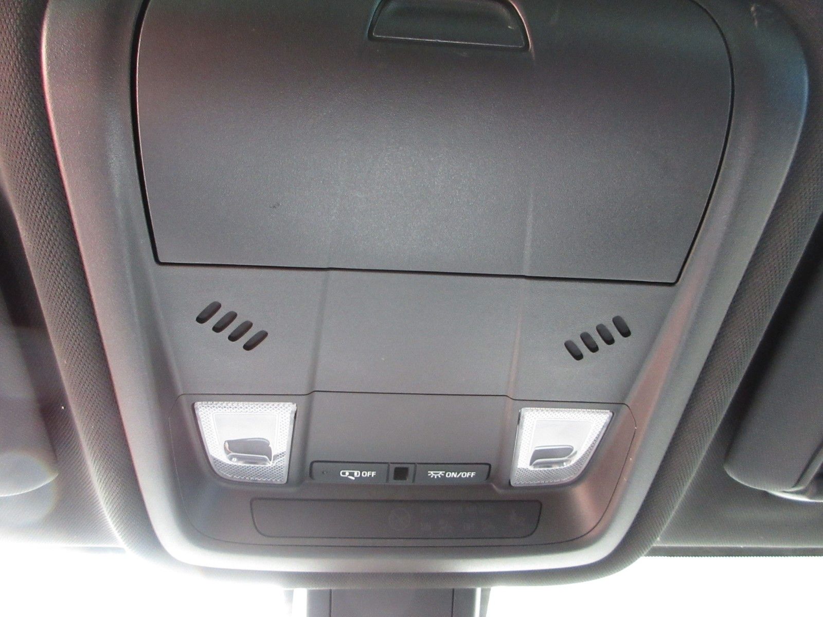 Fahrzeugabbildung Opel Insignia B ST 2.0D LED/NAVI/SHZ/LHZ/HUD