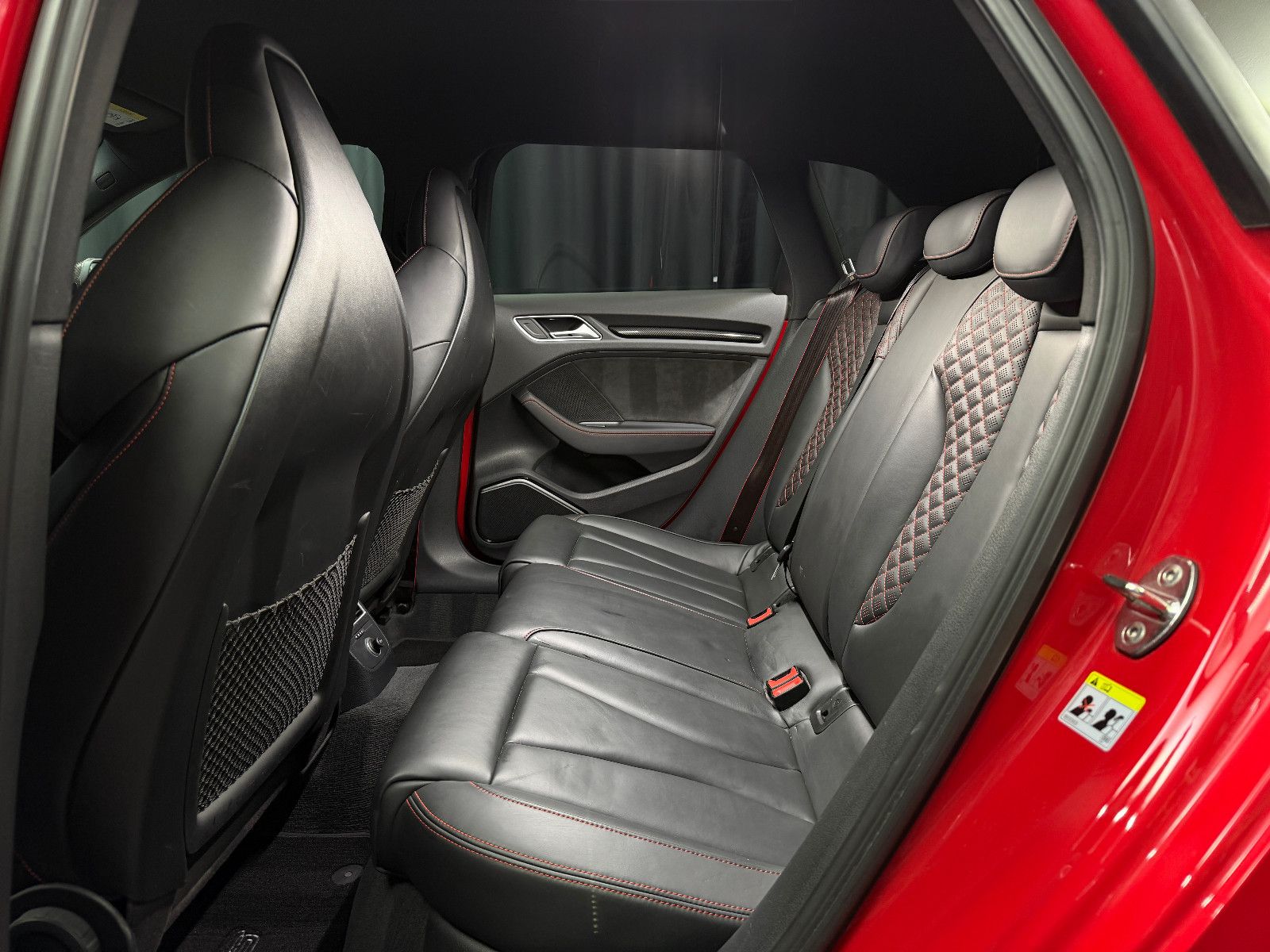 Fahrzeugabbildung Audi RS3 Sportback 2.5 TFSI|EVENTUR|BTMIRS-SITZ|B&O|