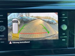 Fahrzeugabbildung Volkswagen T6.1 Multivan Generation Six DSG Standh R.Cam