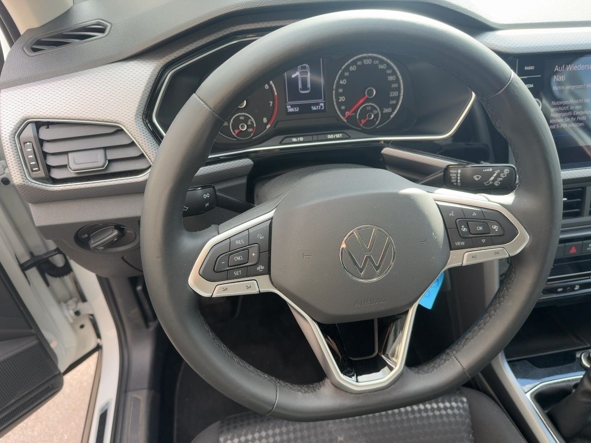 Fahrzeugabbildung Volkswagen T-Cross 1.0 TSi Active SHZ Kamera Navi