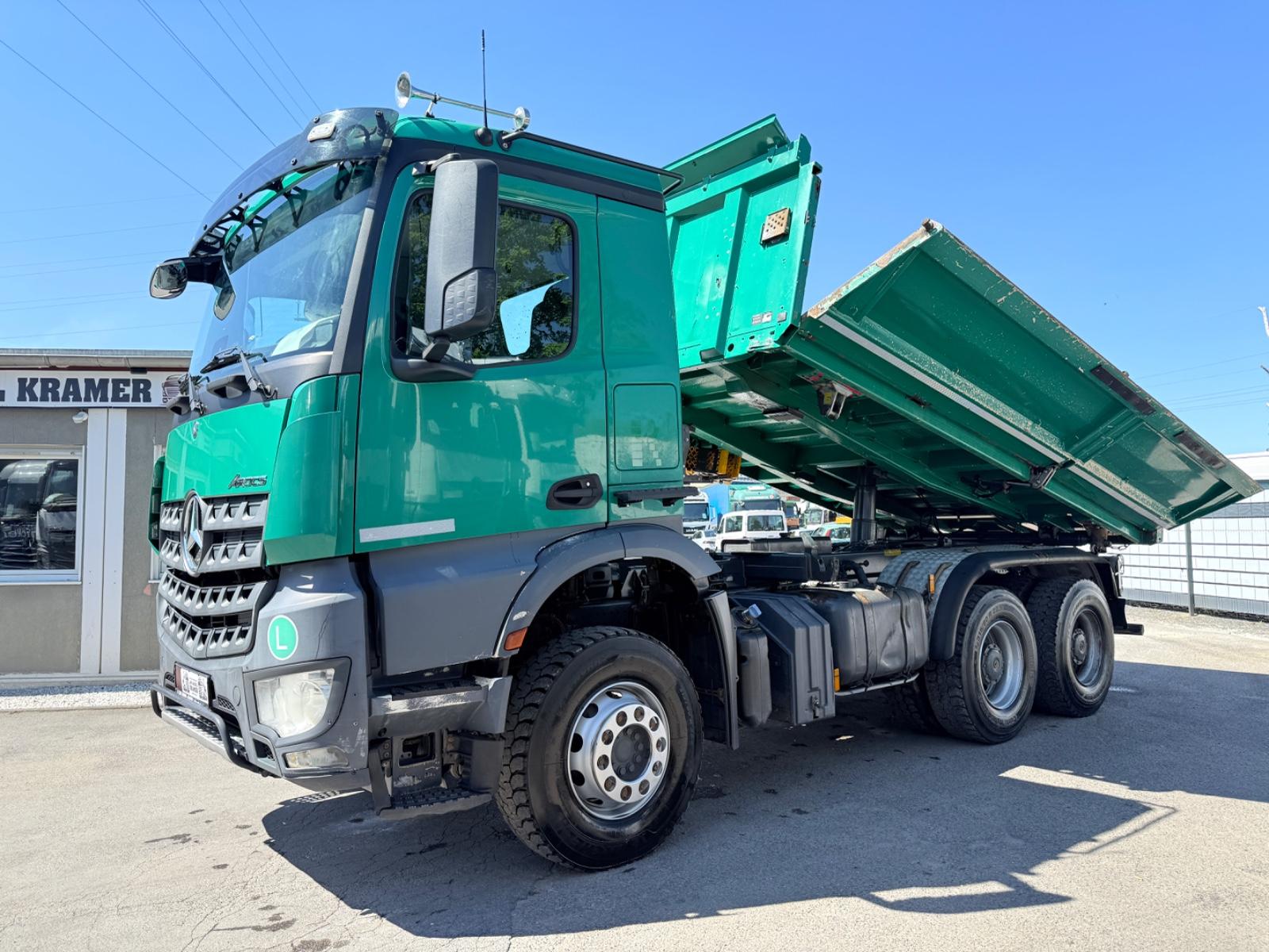 Mercedes-Benz Arocs 2645 K Meiller3-Seitenkipper/Bordmatik/6x4