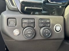 Fahrzeugabbildung Chevrolet Silverado High Country 6.2 V8 Black-Package LPG