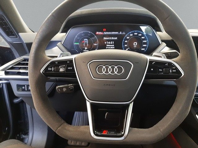 Fahrzeugabbildung Audi RS e-tron GT quattro PANO StdHz Matrix HuD 21"