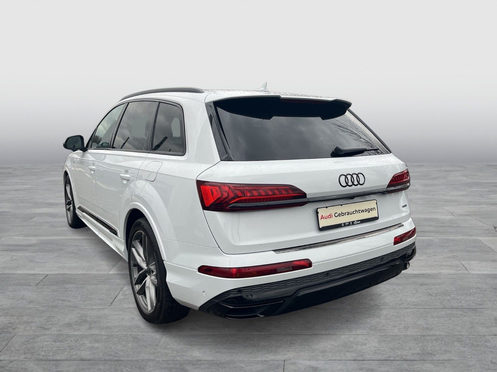 Audi Q7 55 TFSI e quattro S line foto 2