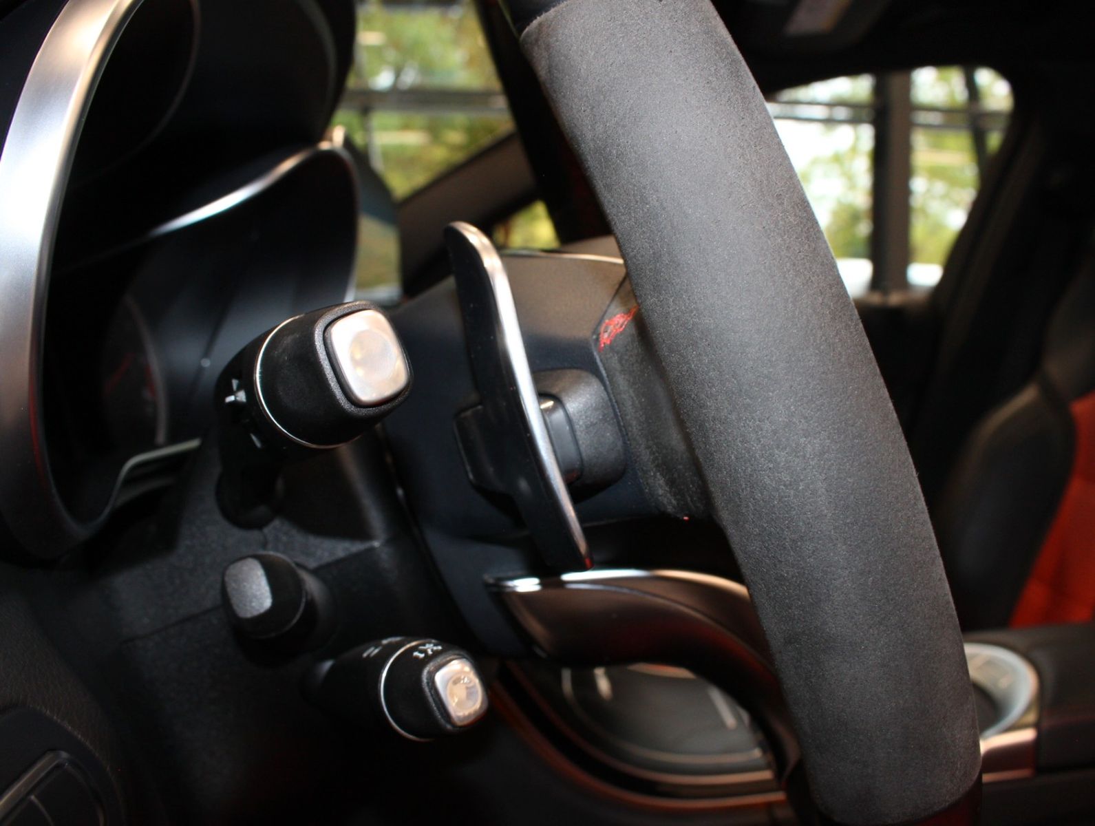 Fahrzeugabbildung Mercedes-Benz C 63 S AMG T Night-Paket+Burmester+Panoramadach