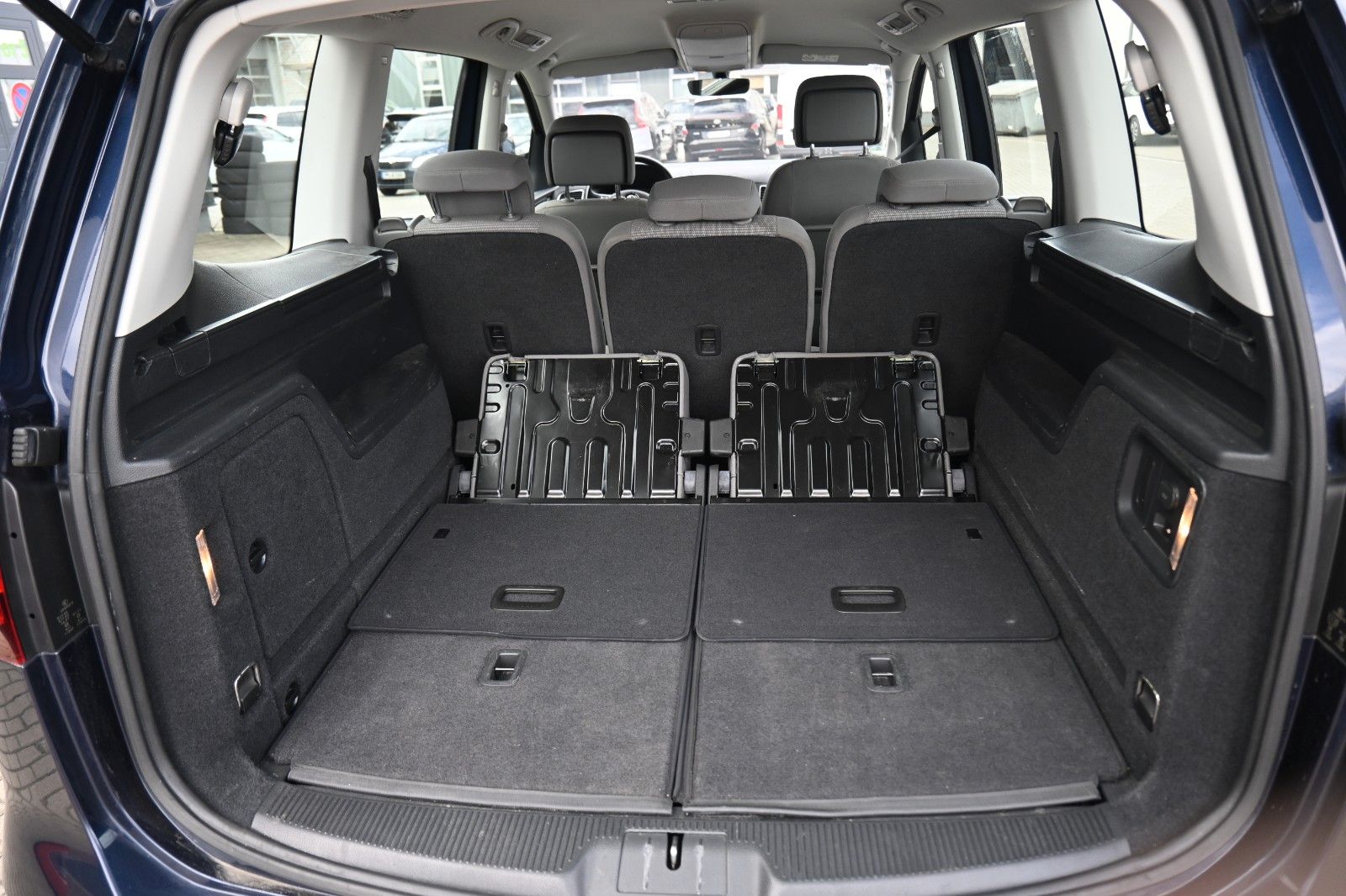Fahrzeugabbildung Volkswagen Sharan Comfortline BMT/Start-Stopp