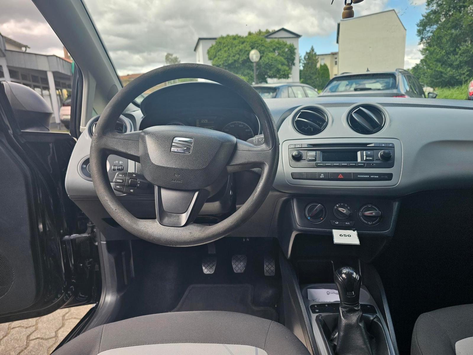 Seat Ibiza 2015 — photo 12