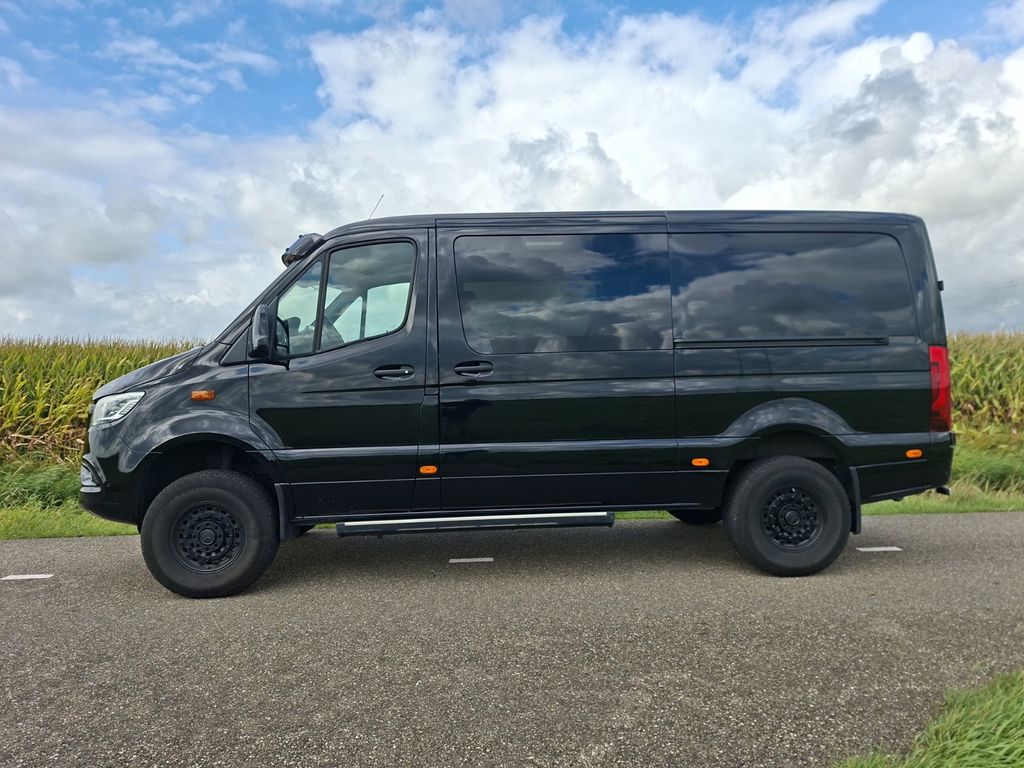Image of Mercedes-Benz Sprinter