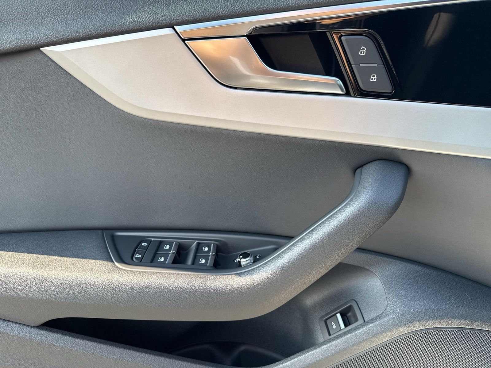 Audi A4 - Bild 17