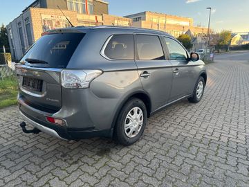 Mitsubishi Outlander - 5