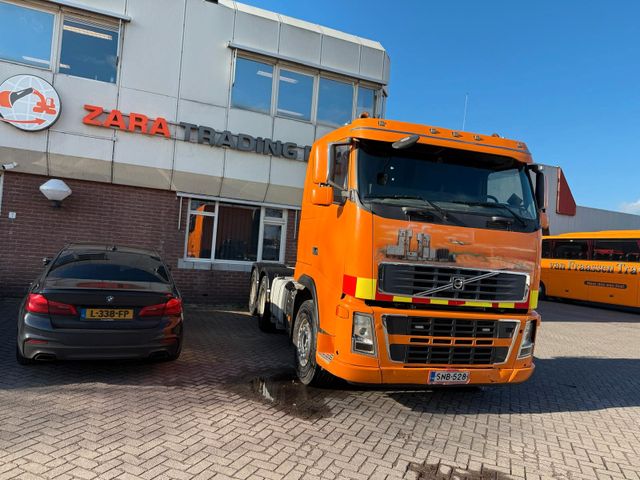 Volvo FH520  6x4  Seel/steel Full Spring