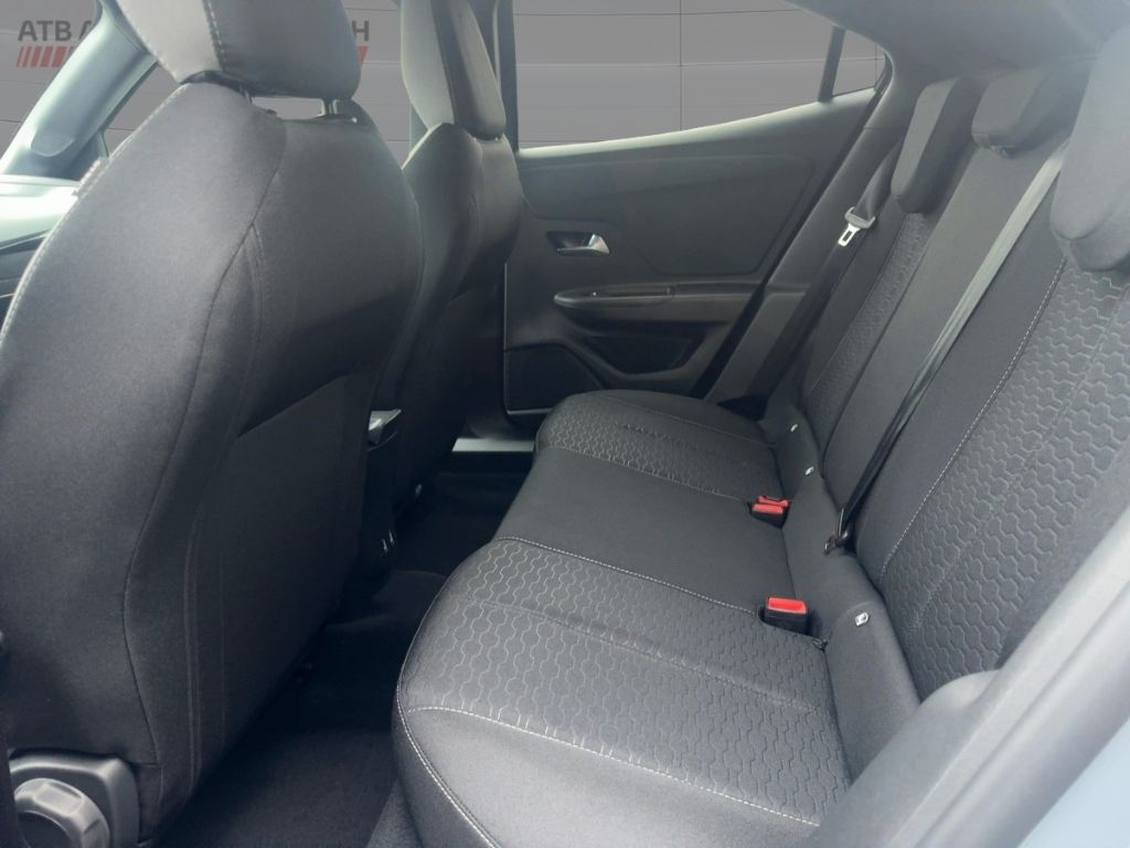 Fahrzeugabbildung Opel Mokka Edition RFK, Winterpaket, Komfortpaket All