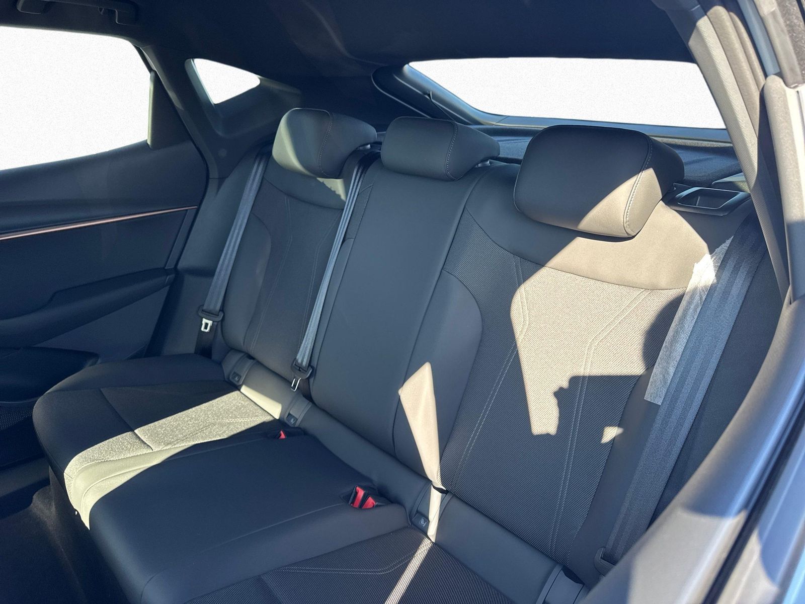 Cupra Tavascan - Bild 12