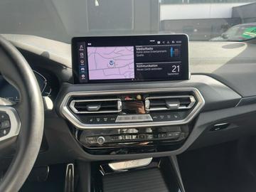 صورة 10 لـ 2023 BMW IX3