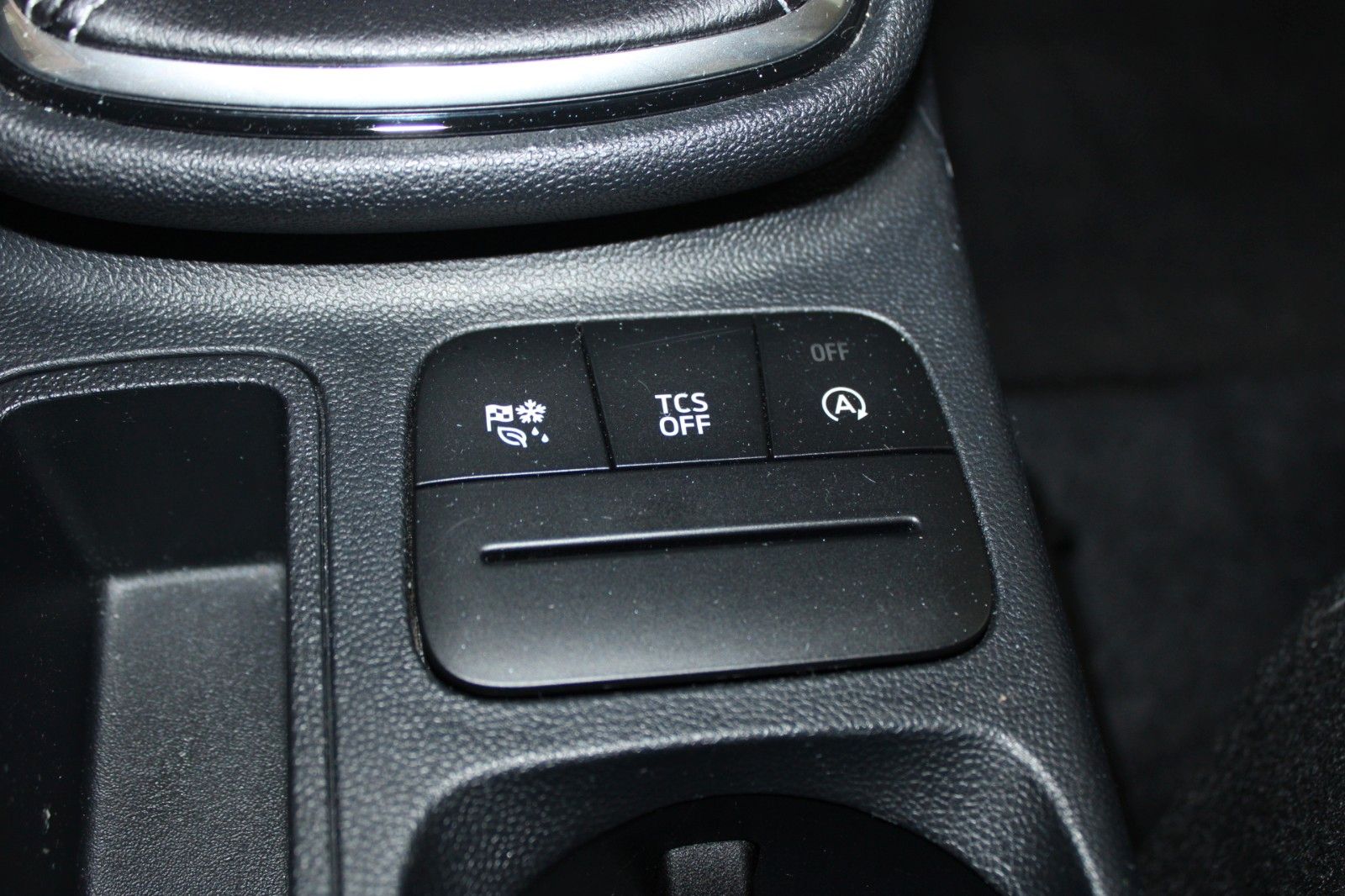 Fahrzeugabbildung Ford Fiesta 1,5 TDCi Cool & Connect 5-T LED WinterP.