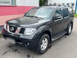 Nissan Pathfinder 4,0 V6 AUT. 4x4 Klima 7S... - Nissan Pathfinder mit Benzin-Antrieb