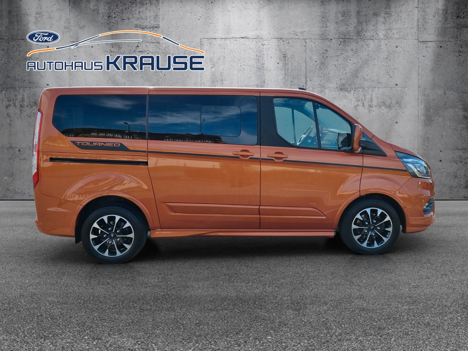 Fahrzeugabbildung Ford Tourneo Custom Kombi Sport 320 L1 Automatik