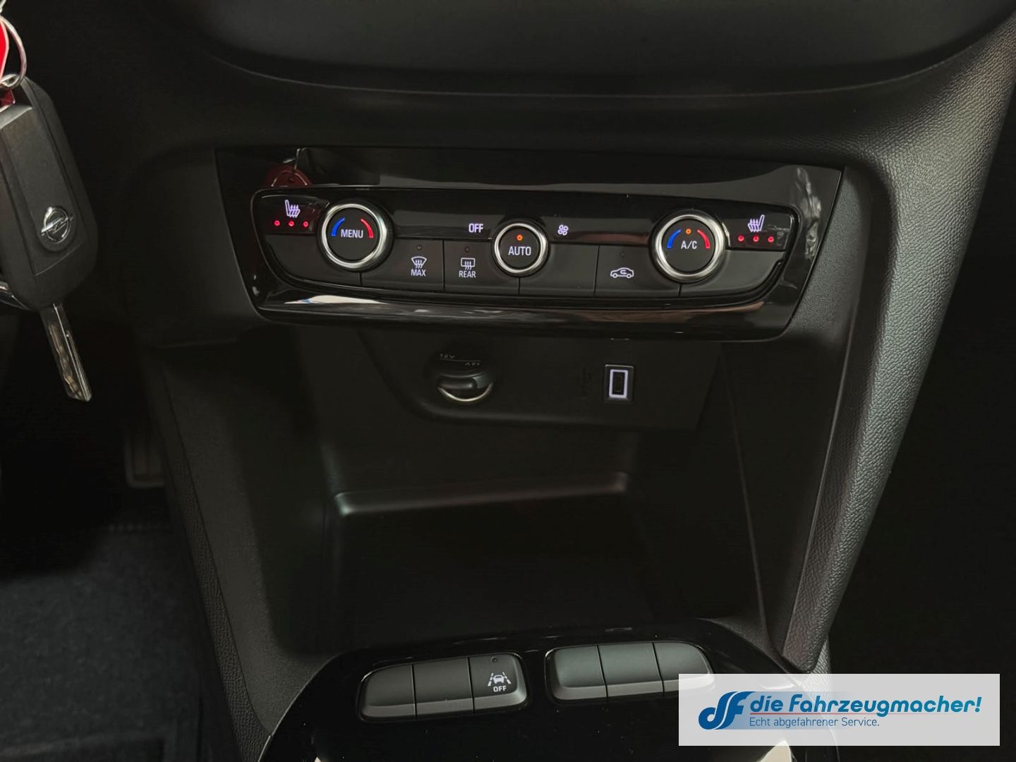Fahrzeugabbildung Opel Corsa-e F e Edition Digitales Cockpit LED Apple