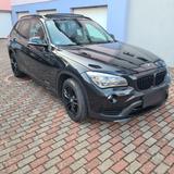 BMW X1 xDrive20d Pano Dach - BMW X1 in Freiburg