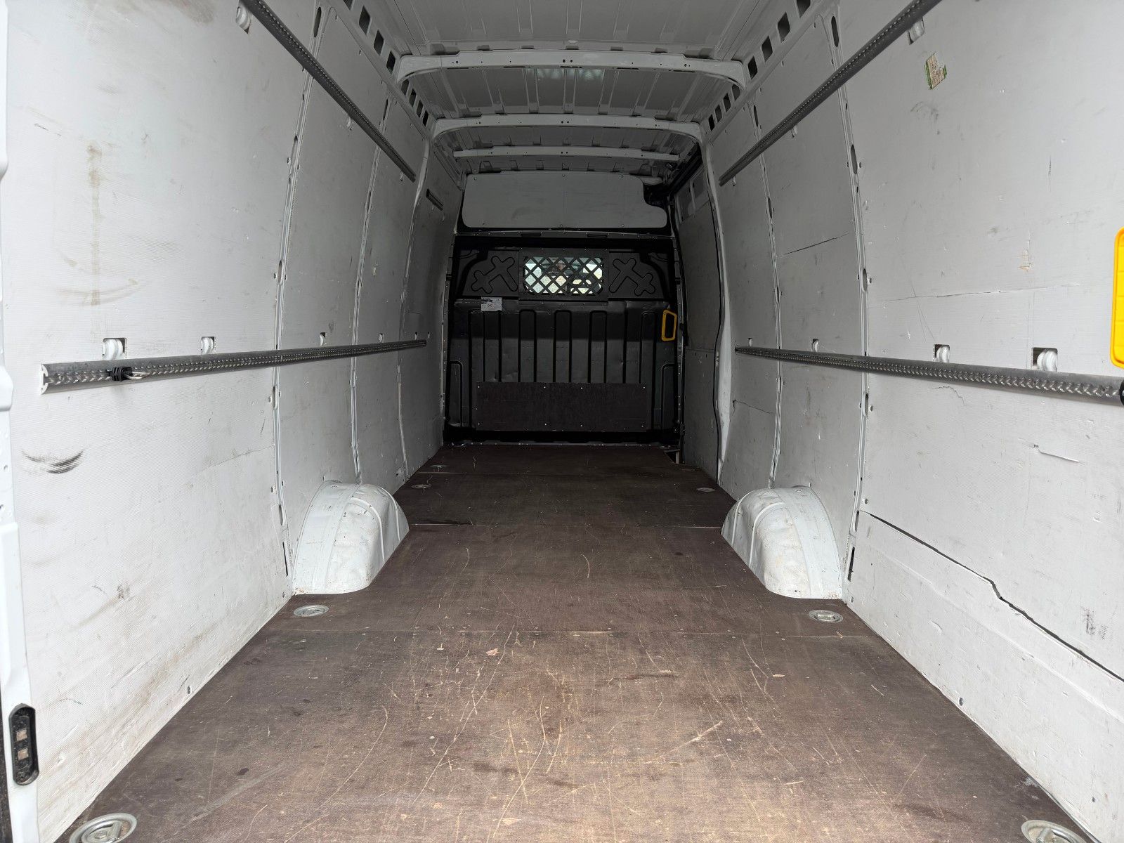 Fahrzeugabbildung Iveco Daily 35S16 V *Klima*R4.100mm*