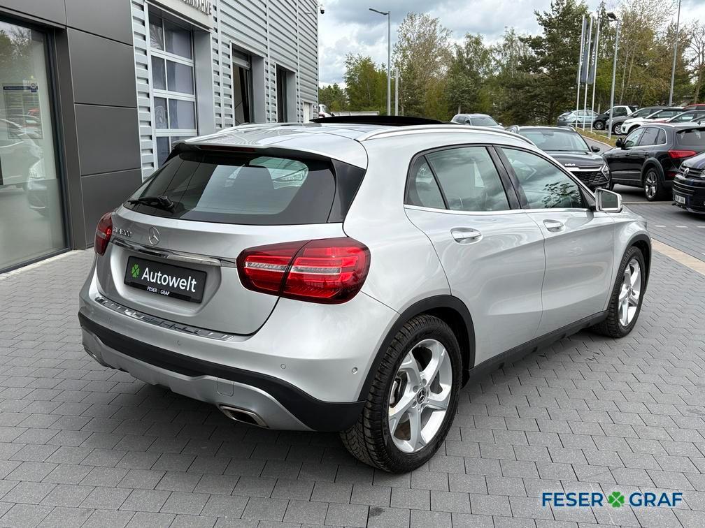 Mercedes-Benz GLA 200 Urban NAVI/PANO/KAMERA/SHZ