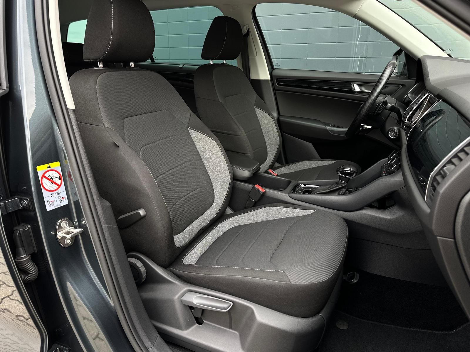 SKODA Kodiaq 1.5TSI DRIVE 125 YEARS* LED#AHK#ACC#NAVI - Image 16