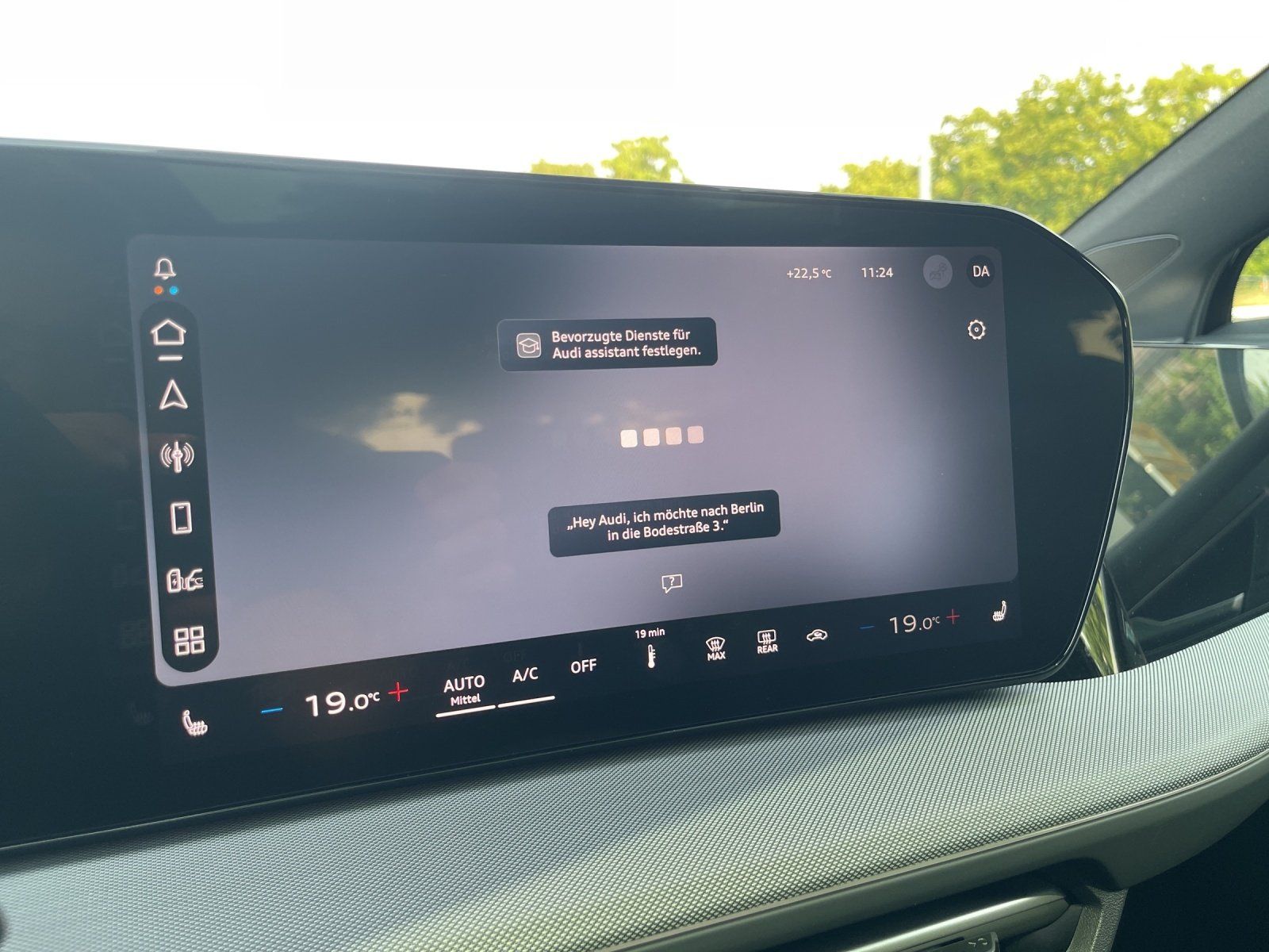 Fahrzeugabbildung Audi Q4 quattro e-tron 220 kW 360,AHK,HUD,Kamera,LED