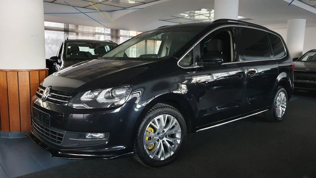 Volkswagen Sharan R-Line/7Sitze/ACC/BiXen/Navi/SHZ/Spur/Tot